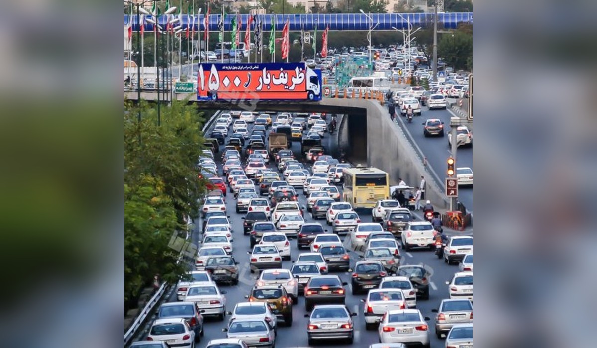 بیلبورد بزرگراه همت