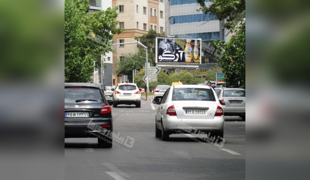 بیلبورد سه وجهی گردان بلوار اندرزگو