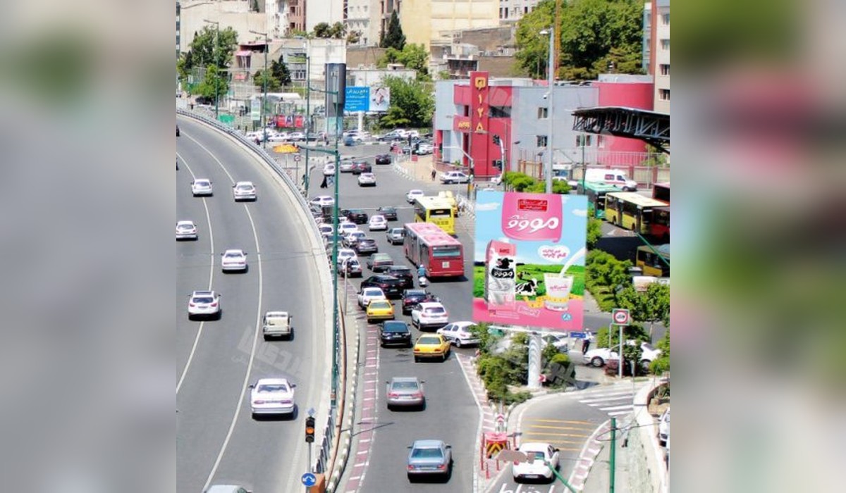 بیلبورد بزرگراه مدرس