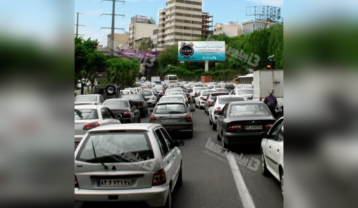 بیلبورد بزرگراه همت