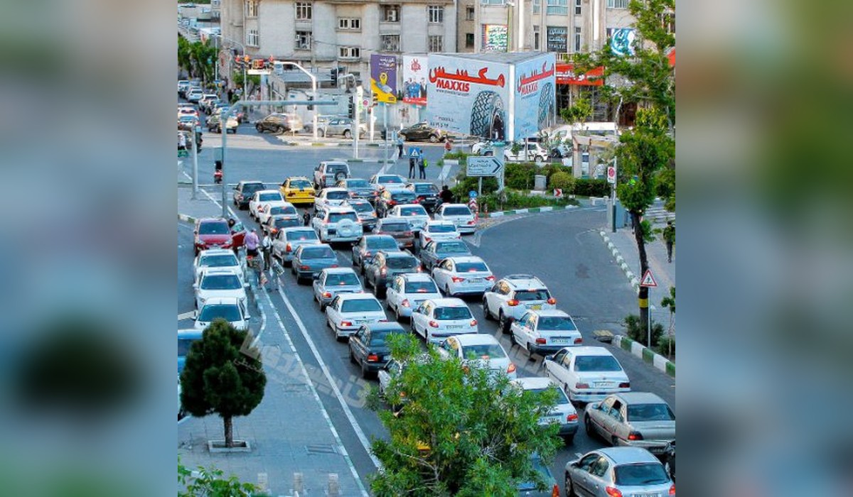 بیلبورد سه وجهی  خیابان فرمانیه و پاسداران