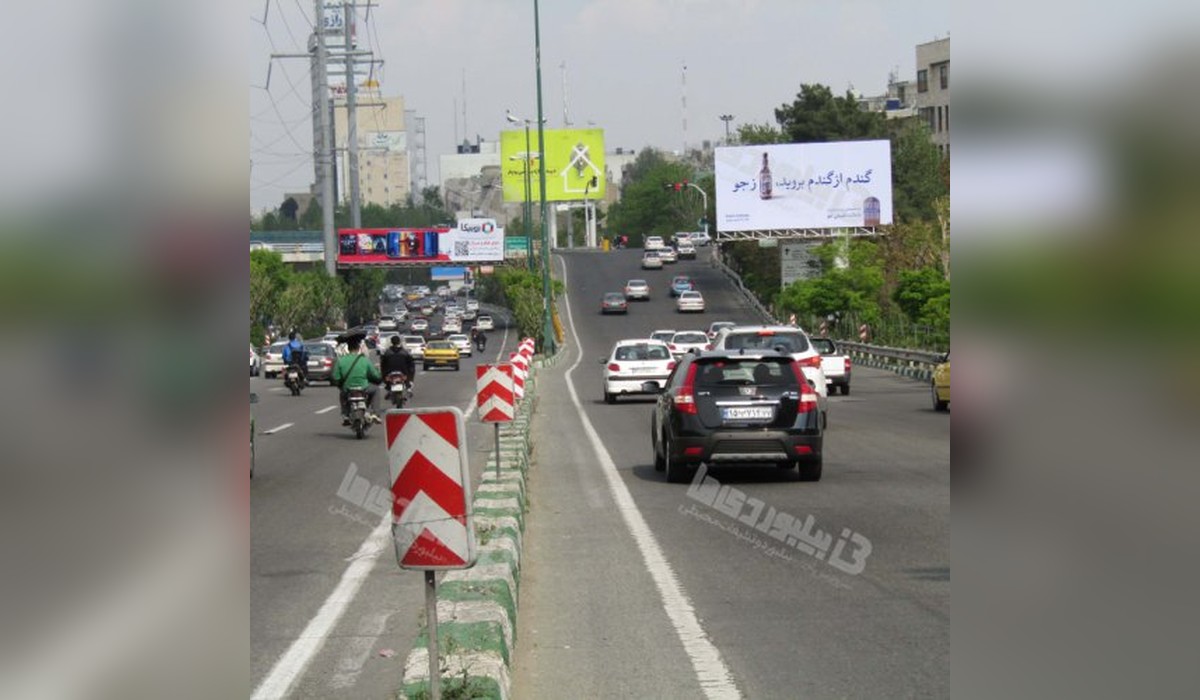 بیلبورد بزرگراه همت