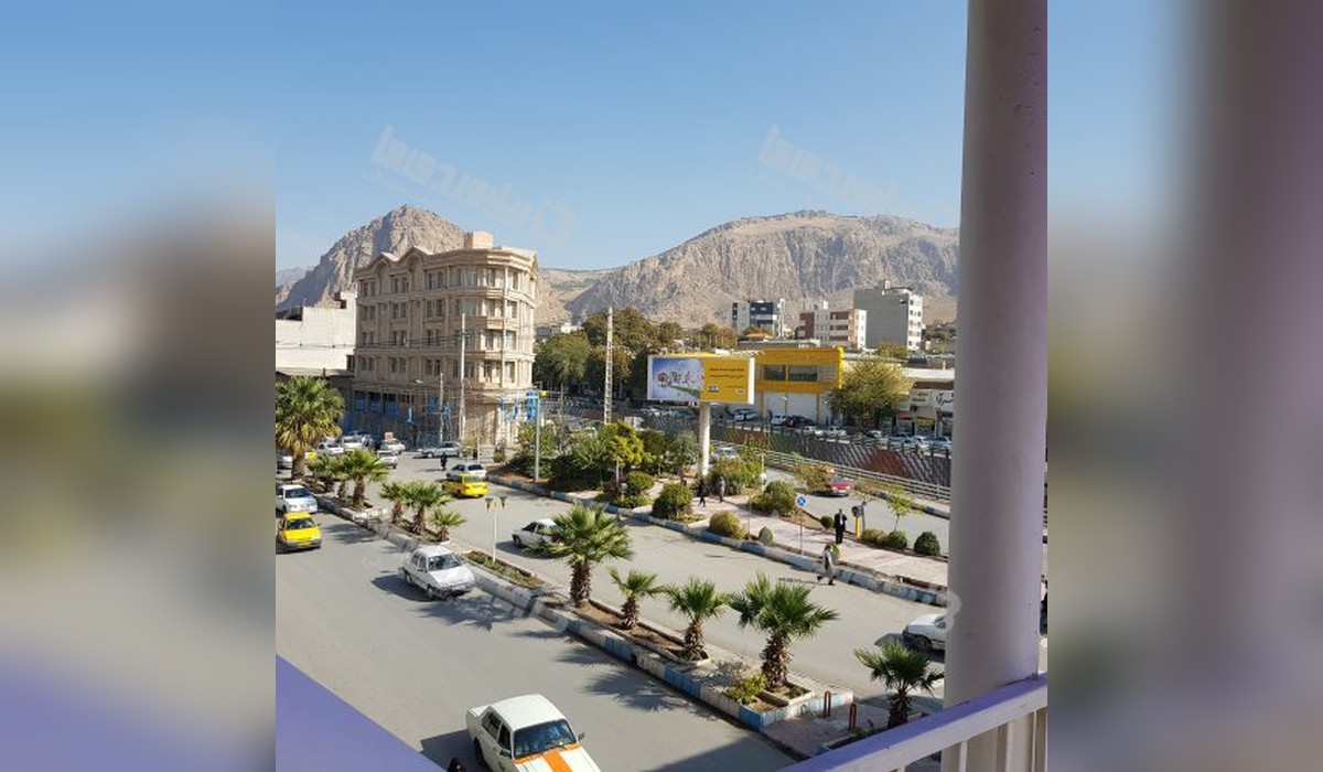 بیلبورد سه وجهی گردان زیر گذرمیدان کیو