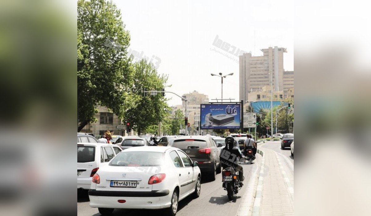 برایت بورد تقاطع گمنام و میدان گل ها