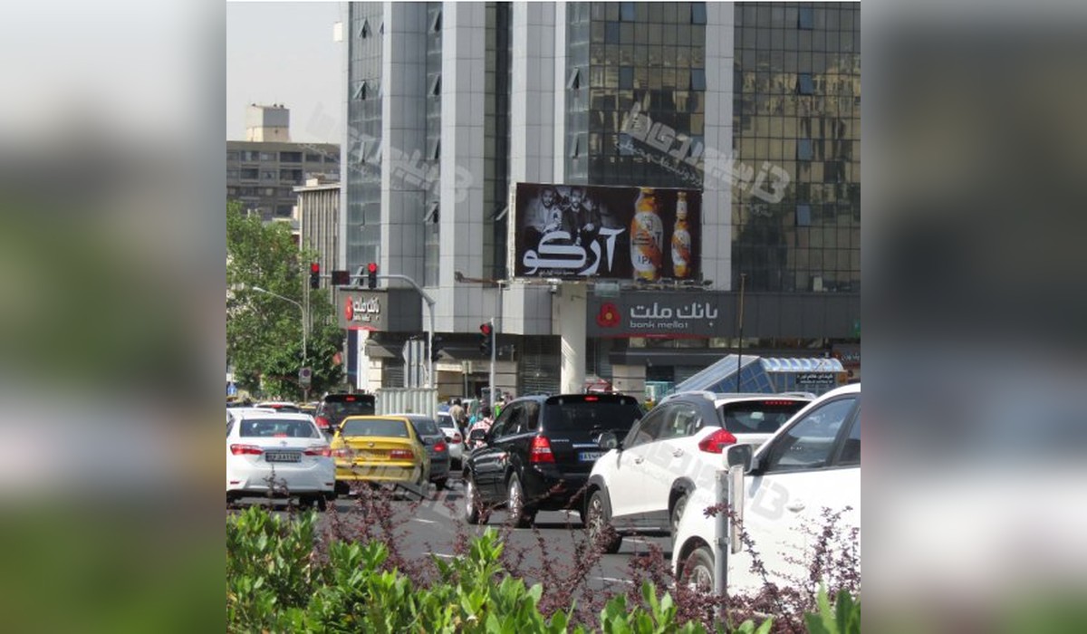 بیلبورد سه وجهی گردان ميدان هفت تير